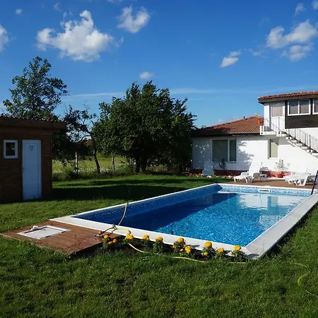 бела - Bella - Near Kranevo And Albena * General-Kantardzhievo